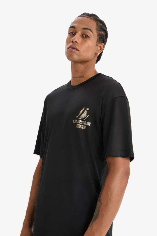 Resim Defacto Erkek  T-shirt E0348AXBK81