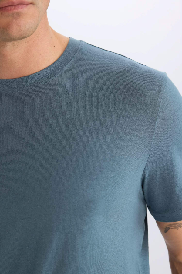 Resim Defacto Erkek  T-shirt V7699AZBE576