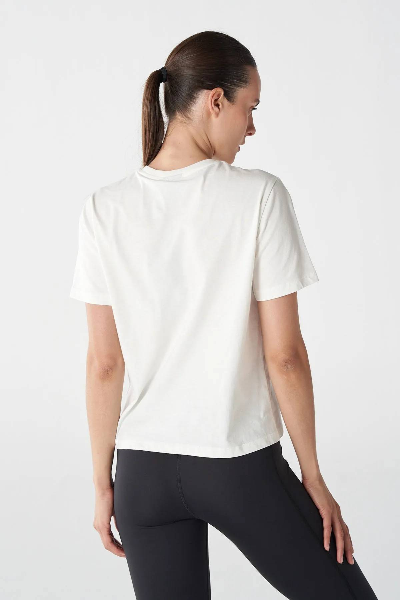 Resim Hummel Hmlt-Ic Icona Regular  Kadın T-shirt 911867-9003