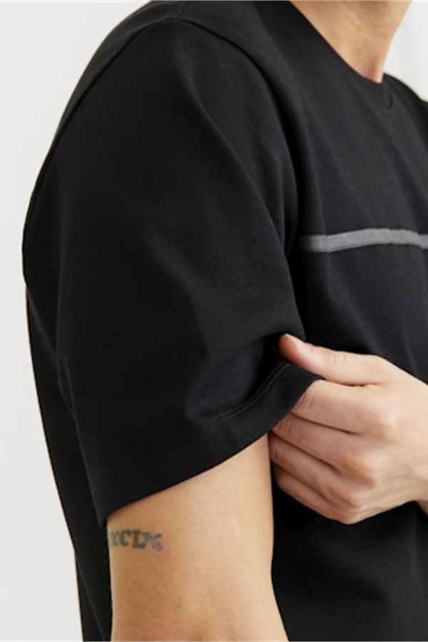 Resim Jack & Jones Jcofusıon Full Brandıng Tee Ss Crew Noos Erkek T-shirt 12273120