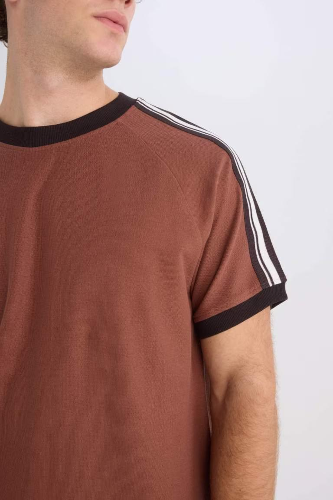 Resim Defacto Erkek  T-shirt C2563AXBN326