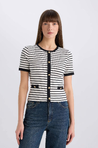 Resim Defacto Kadın Kısa Kol T-shirt C2566AXBK81