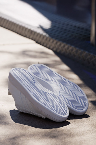 Resim Adidas Grand Court 2.0 Kadın Spor Ayakkabı GW9213