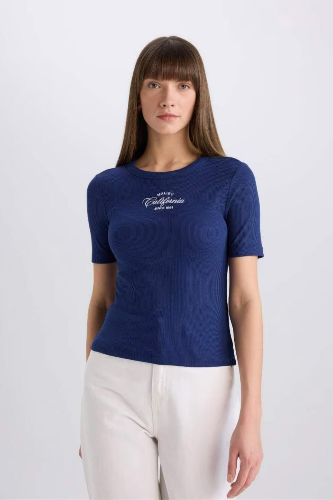 Resim Defacto Kadın Kısa Kol T-shirt E5070AXNV42