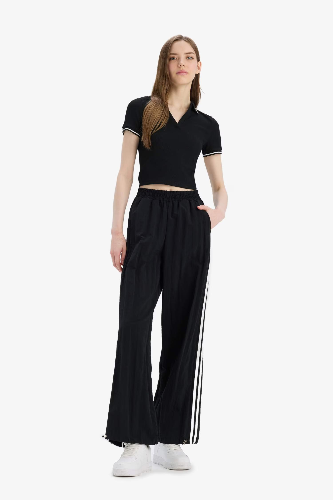 Resim Defacto Kadın Kısa Kol T-shirt E7906AXBK81