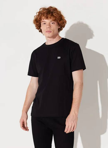 Resim Lee Erkek T-shirt L60UFQ01 L60UFQ Small Logo