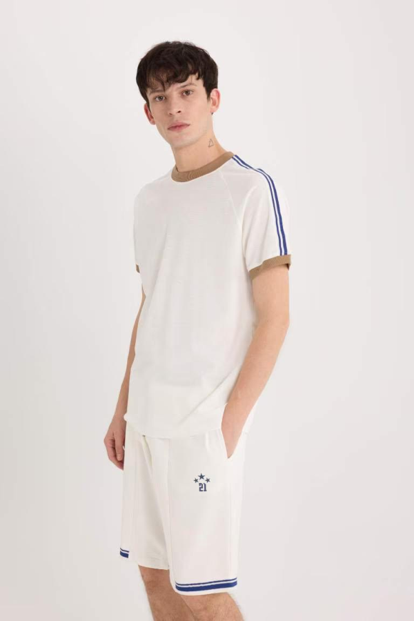 Resim Defacto Erkek  T-shirt C2563AXER105