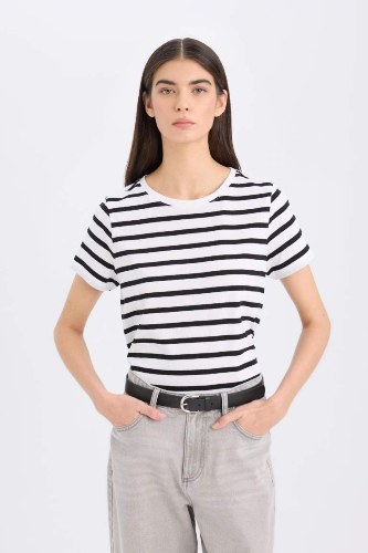 Resim Defacto Kadın Kısa Kol T-shirt C2612AXBK81