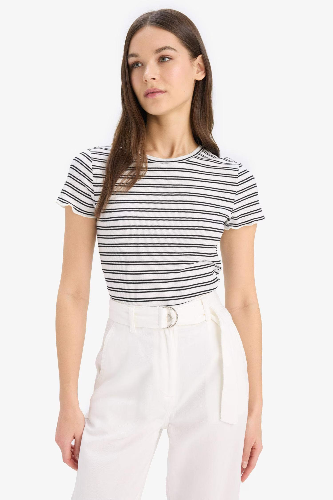 Resim Defacto Kadın Kısa Kol T-shirt K1965AZWT34