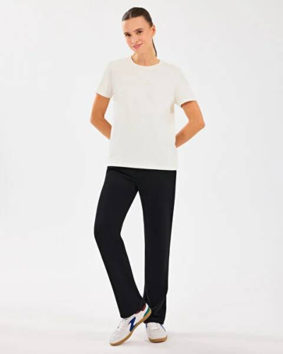 Resim Skechers W Essential Crewneck Kadın  T-shirt S2510029-102