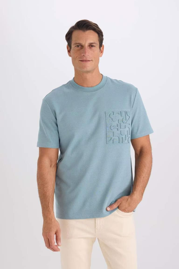 Resim Defacto Erkek  T-shirt D8923AXBE380